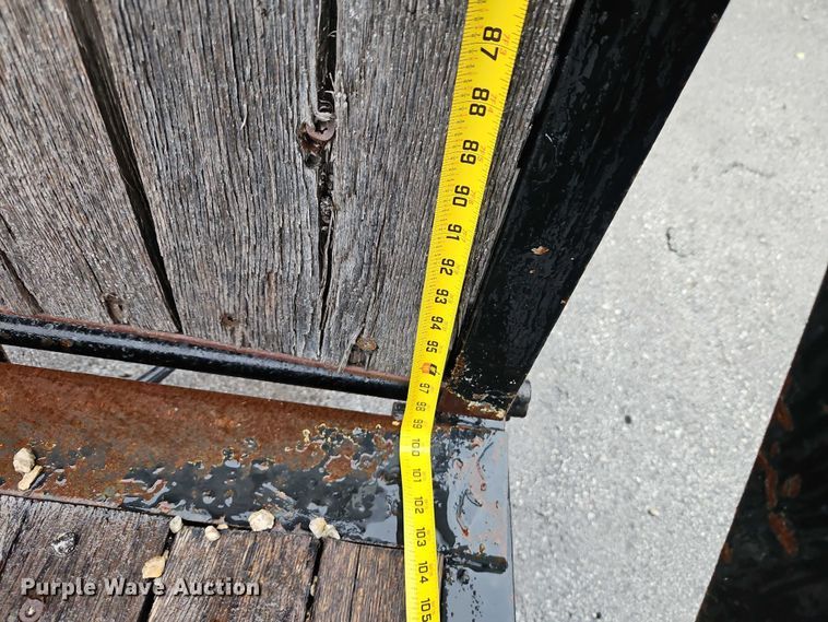 image for item EO7059 2019 Kaufman Trailers equipment trailer