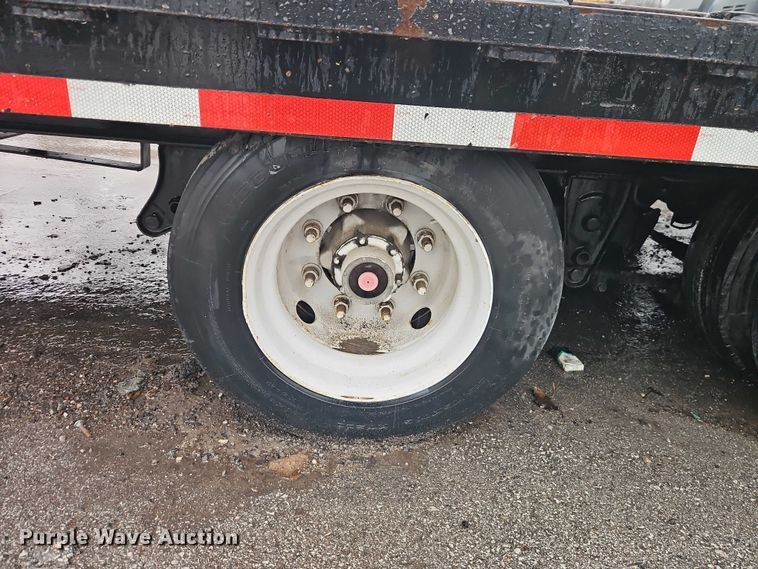 image for item EO7059 2019 Kaufman Trailers equipment trailer