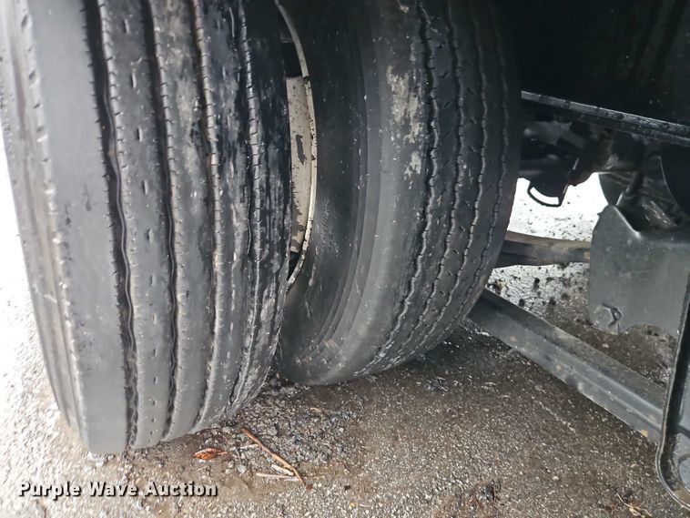 image for item EO7059 2019 Kaufman Trailers equipment trailer