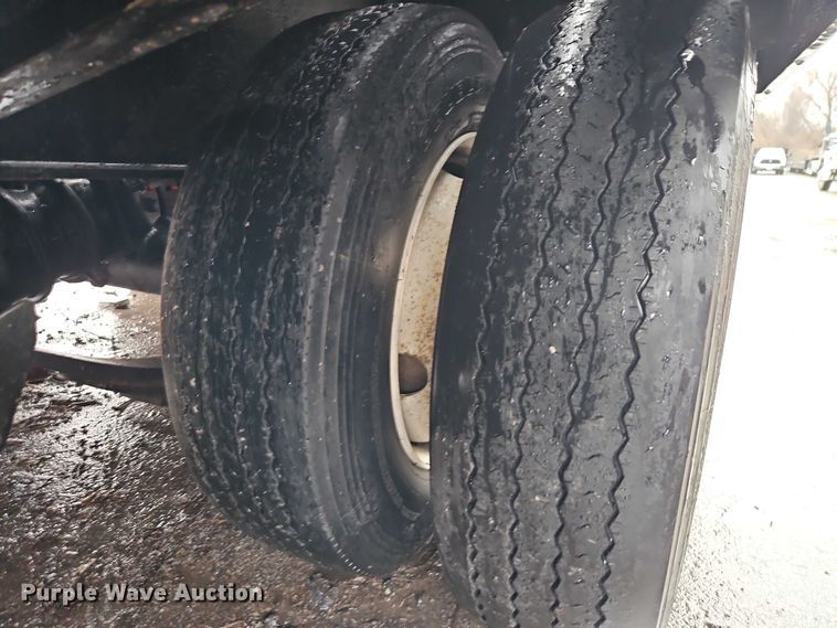 image for item EO7059 2019 Kaufman Trailers equipment trailer