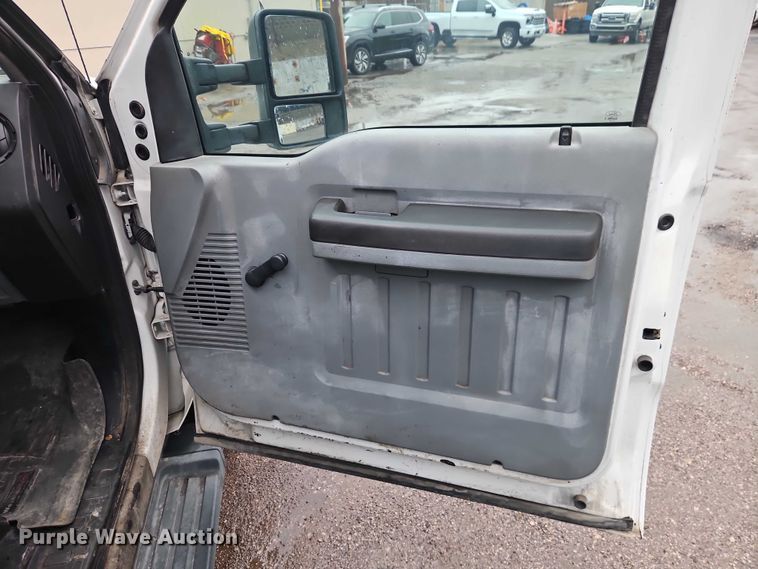 image for item EO7061 2012 Ford F350 Super Duty Utility Bed Pickup