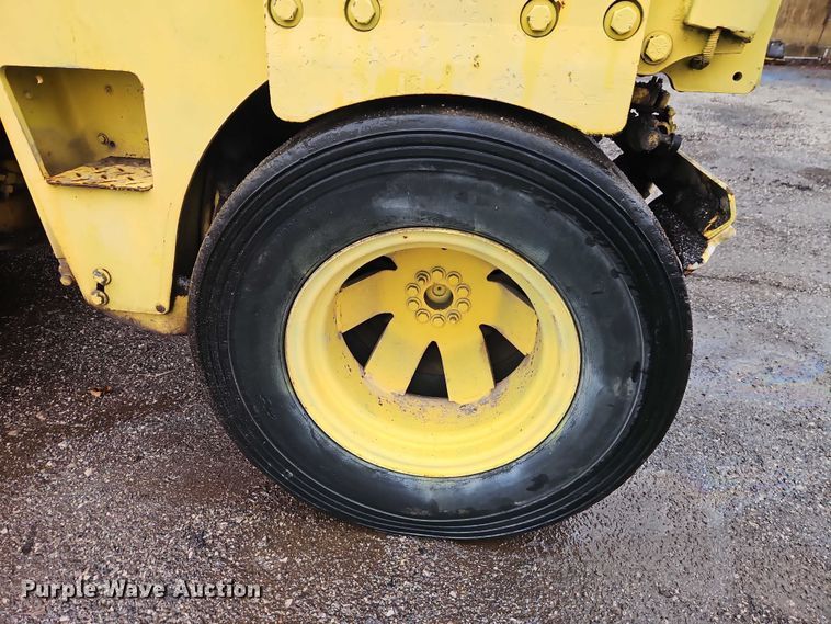 image for item EO7062 2006 Bomag BW138AC combination vibratory roller