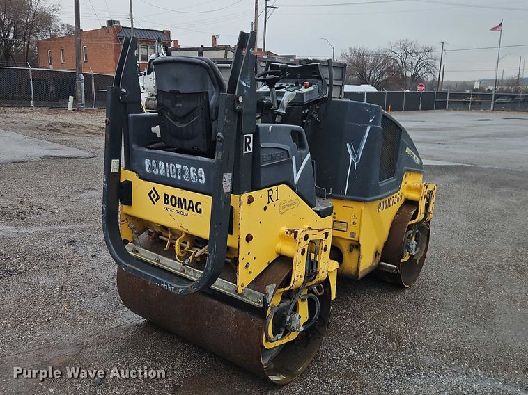 image for item EO7063 2016 Bomag BW120SL-5 double drum vibratory roller