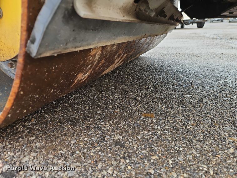 image for item EO7063 2016 Bomag BW120SL-5 double drum vibratory roller