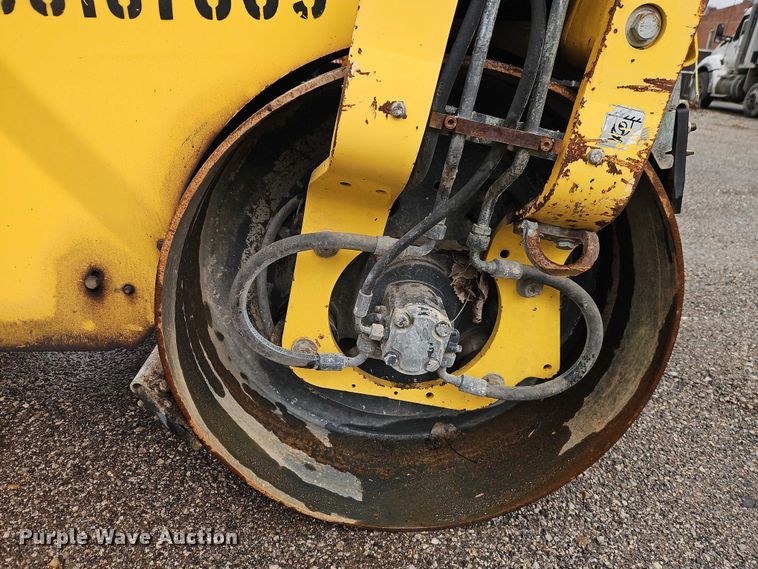 image for item EO7063 2016 Bomag BW120SL-5 double drum vibratory roller