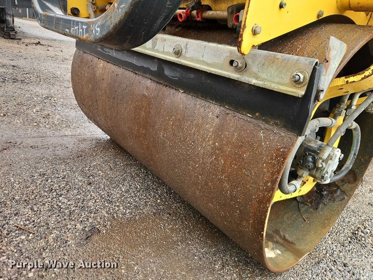 image for item EO7063 2016 Bomag BW120SL-5 double drum vibratory roller