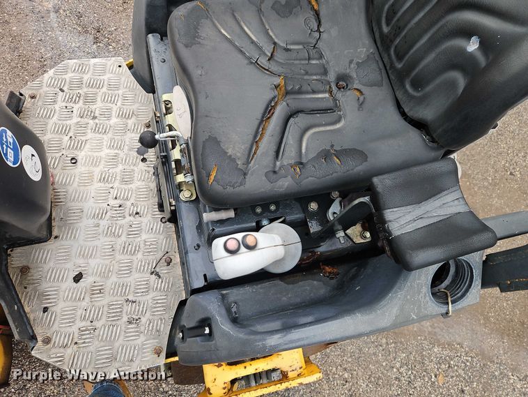 image for item EO7063 2016 Bomag BW120SL-5 double drum vibratory roller