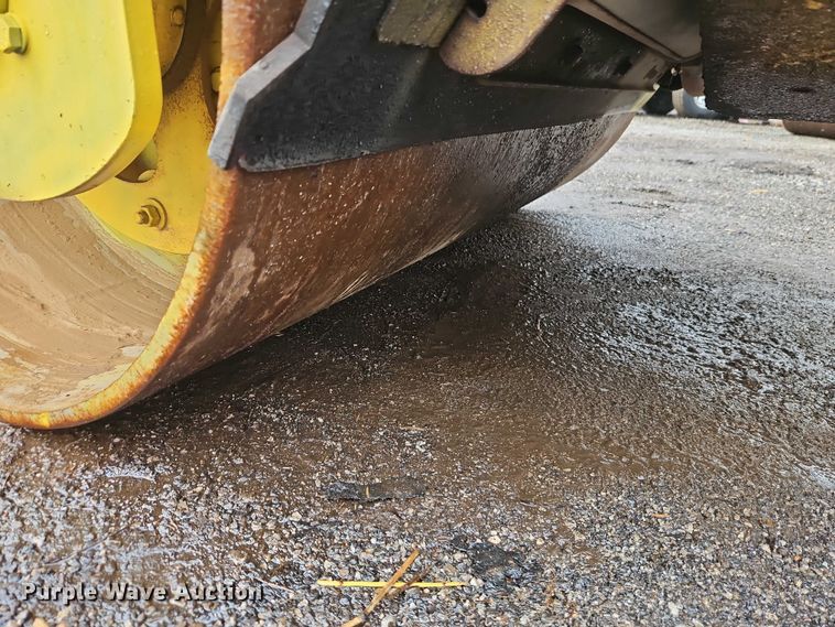 image for item EO7064 2006 Bomag BW 138 AD double drum vibratory roller