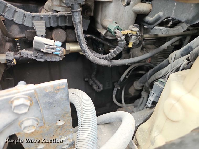 image for item EO7065 2009 International 4300 flatbed truck