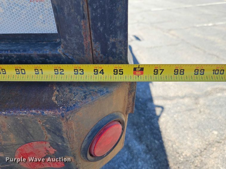 image for item EO7072 2000 Ford F650 Super Duty dump flatbed truck