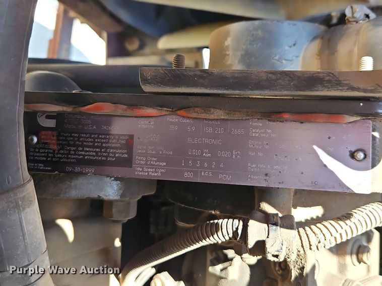 image for item EO7072 2000 Ford F650 Super Duty dump flatbed truck