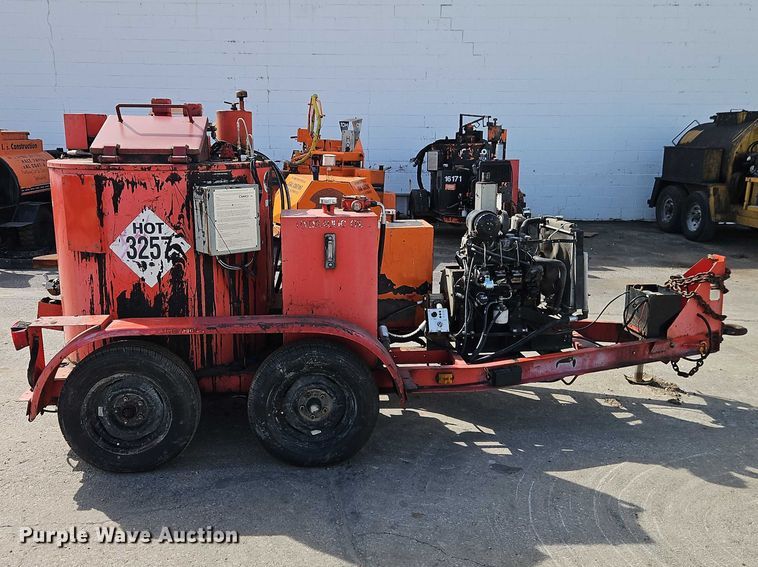 image for item EO7120 2002 Crafco SS 125 DC melter applicator