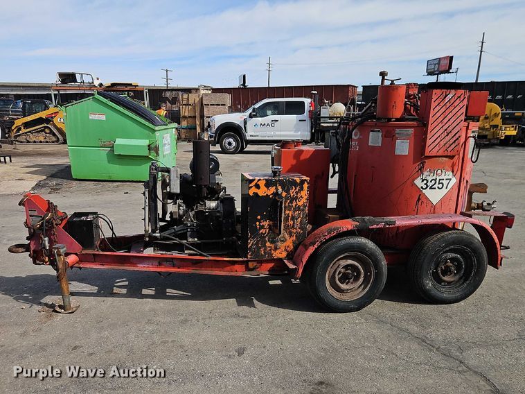 image for item EO7120 2002 Crafco SS 125 DC melter applicator