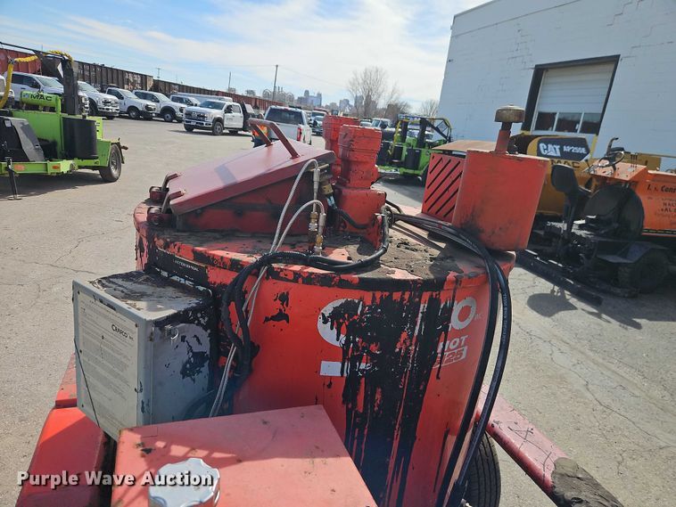 image for item EO7120 2002 Crafco SS 125 DC melter applicator