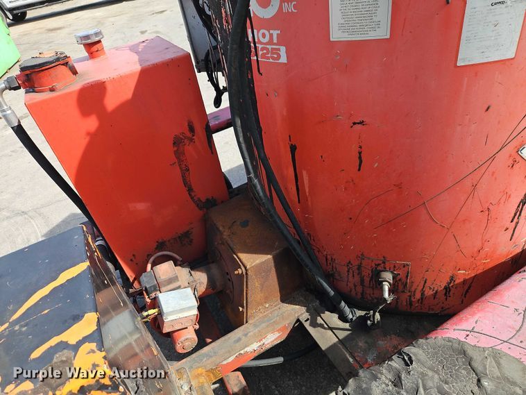 image for item EO7120 2002 Crafco SS 125 DC melter applicator