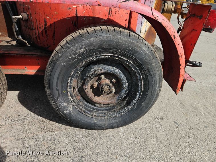 image for item EO7120 2002 Crafco SS 125 DC melter applicator