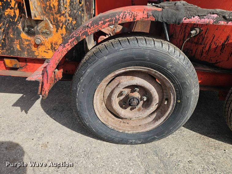 image for item EO7120 2002 Crafco SS 125 DC melter applicator