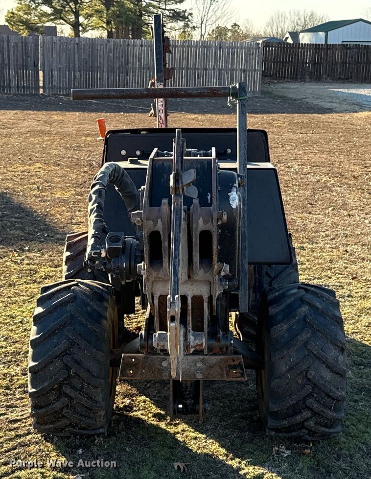 image for item ES5775 2002 Ditch Witch 410SXD trencher