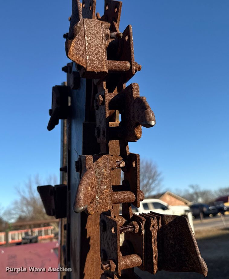 image for item ES5775 2002 Ditch Witch 410SXD trencher