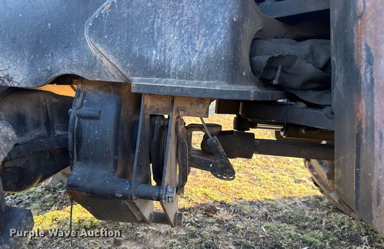 image for item ES5775 2002 Ditch Witch 410SXD trencher