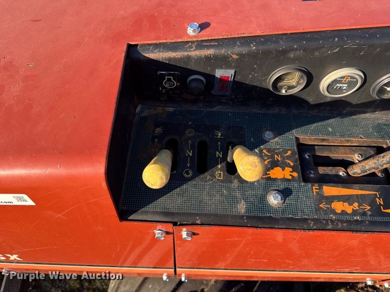 image for item ES5775 2002 Ditch Witch 410SXD trencher