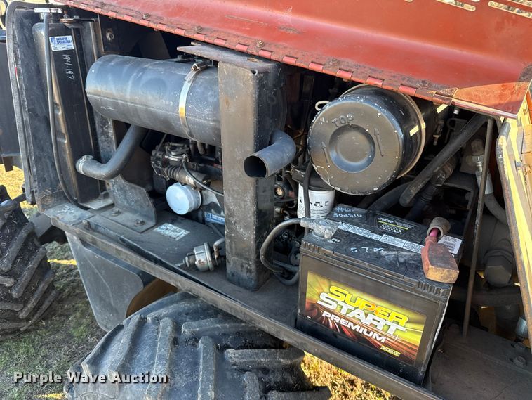 image for item ES5775 2002 Ditch Witch 410SXD trencher