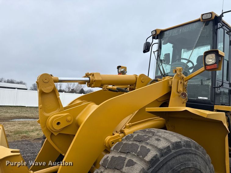 image for item ES5932 2002 Caterpillar 938G Series II wheel loader