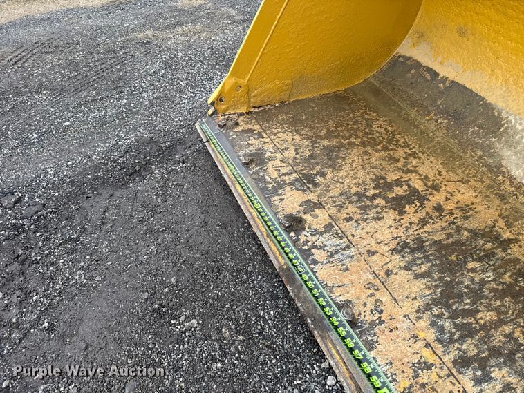 image for item ES5932 2002 Caterpillar 938G Series II wheel loader