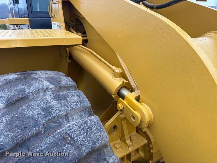 image for item ES5932 2002 Caterpillar 938G Series II wheel loader