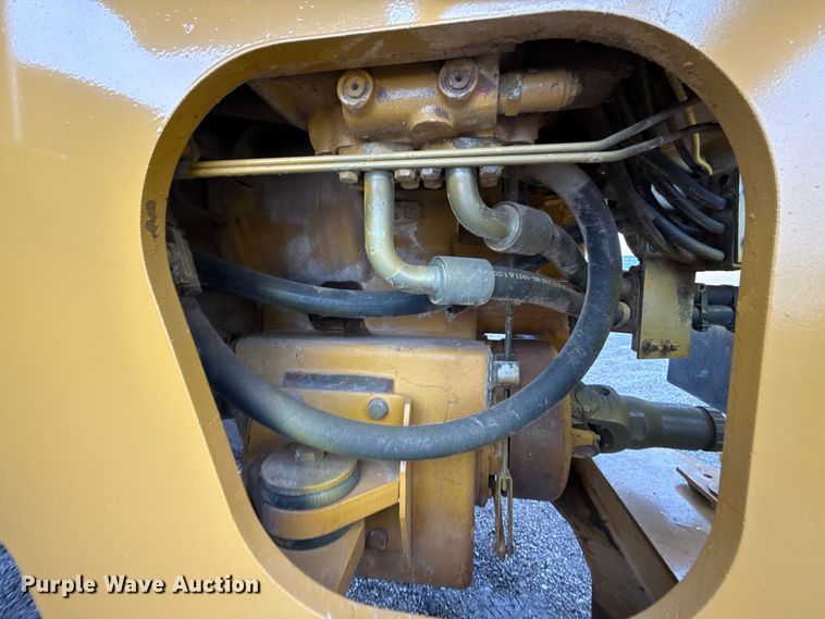 image for item ES5932 2002 Caterpillar 938G Series II wheel loader