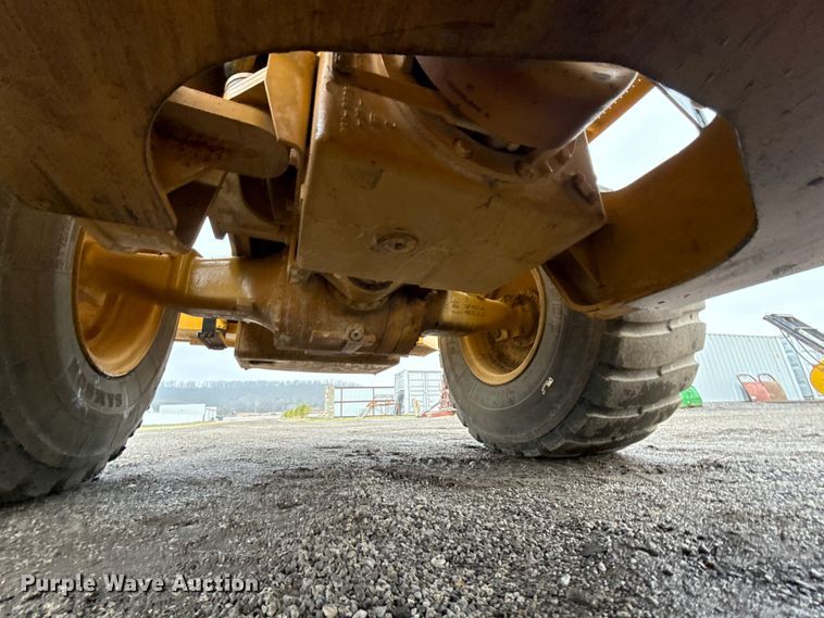 image for item ES5932 2002 Caterpillar 938G Series II wheel loader