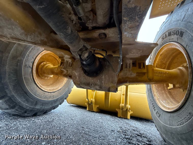 image for item ES5932 2002 Caterpillar 938G Series II wheel loader