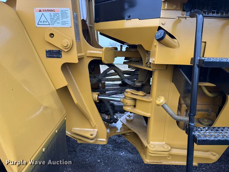 image for item ES5932 2002 Caterpillar 938G Series II wheel loader