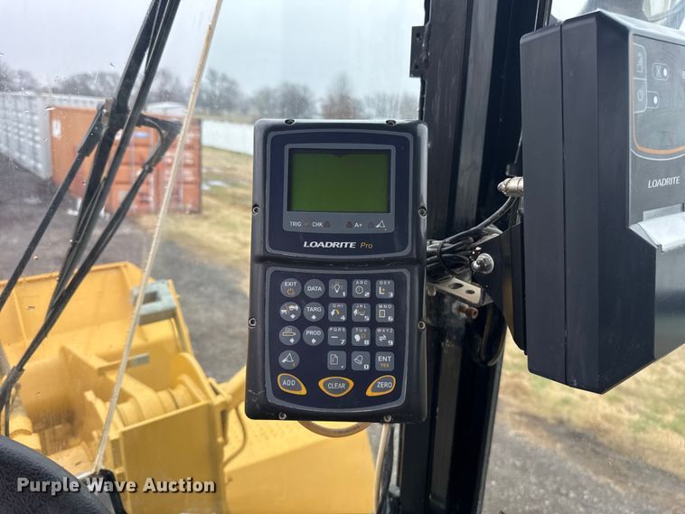 image for item ES5932 2002 Caterpillar 938G Series II wheel loader