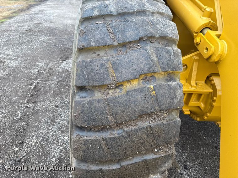 image for item ES5932 2002 Caterpillar 938G Series II wheel loader