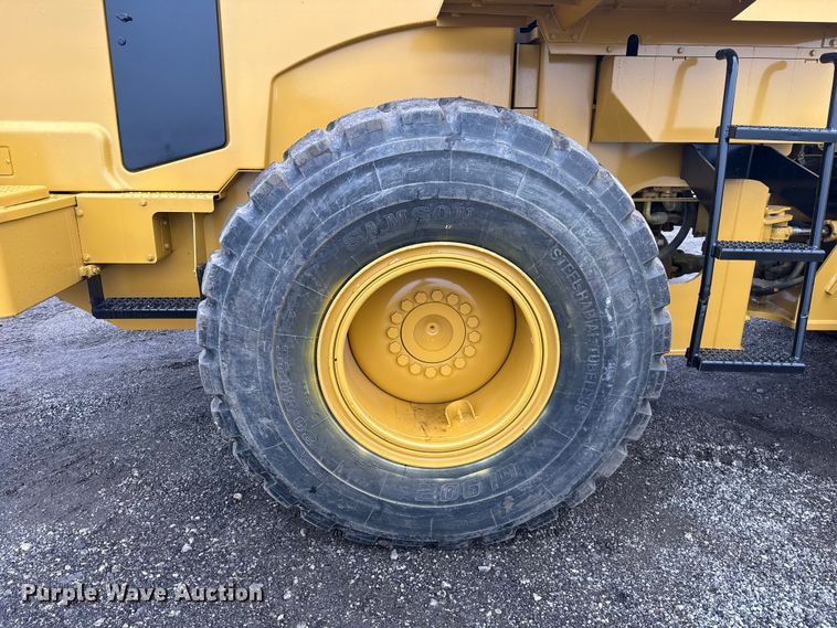 image for item ES5932 2002 Caterpillar 938G Series II wheel loader