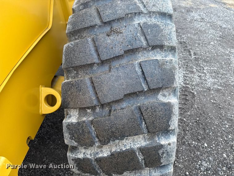 image for item ES5932 2002 Caterpillar 938G Series II wheel loader