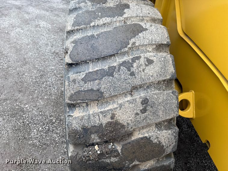 image for item ES5932 2002 Caterpillar 938G Series II wheel loader