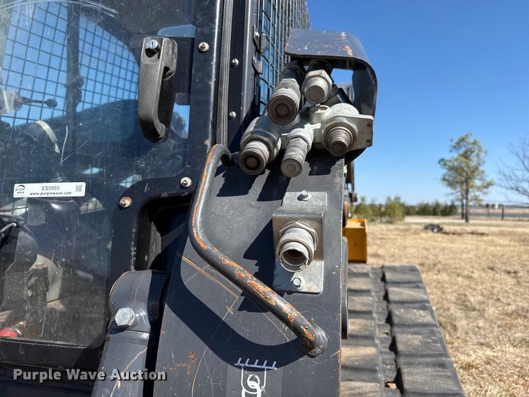 image for item ES5955 2017 New Holland C232 tracked skid steer loader