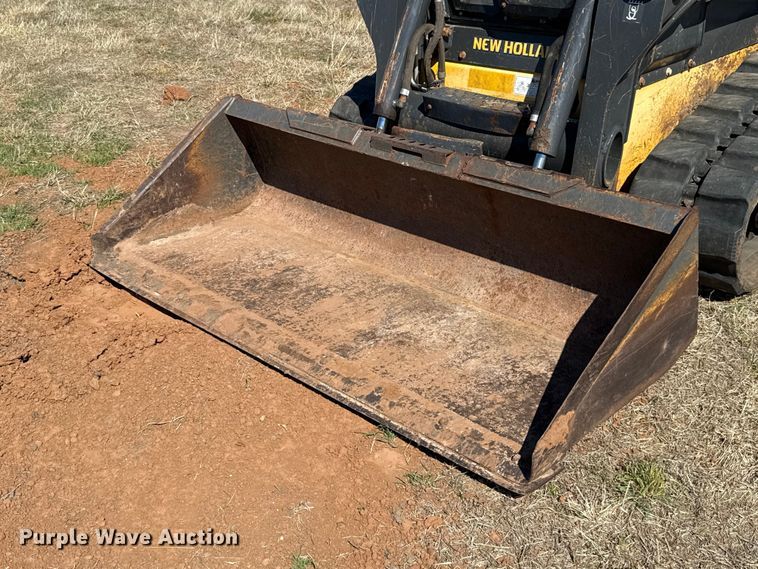 image for item ES5955 2017 New Holland C232 tracked skid steer loader