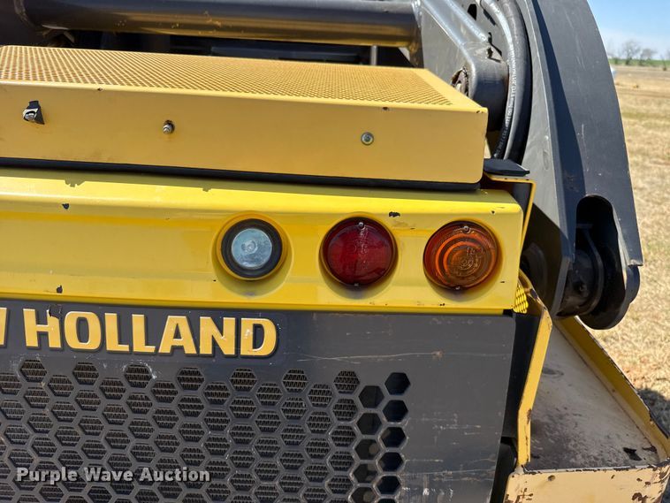 image for item ES5955 2017 New Holland C232 tracked skid steer loader