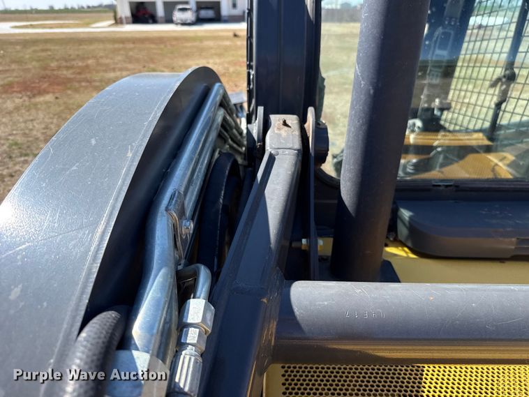 image for item ES5955 2017 New Holland C232 tracked skid steer loader