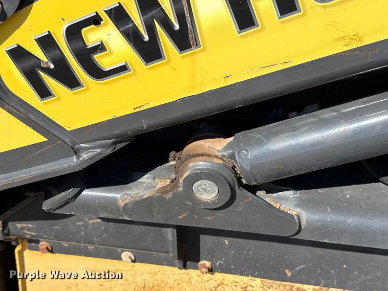 image for item ES5955 2017 New Holland C232 tracked skid steer loader