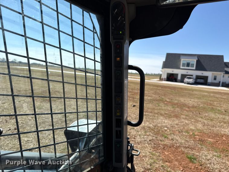 image for item ES5955 2017 New Holland C232 tracked skid steer loader