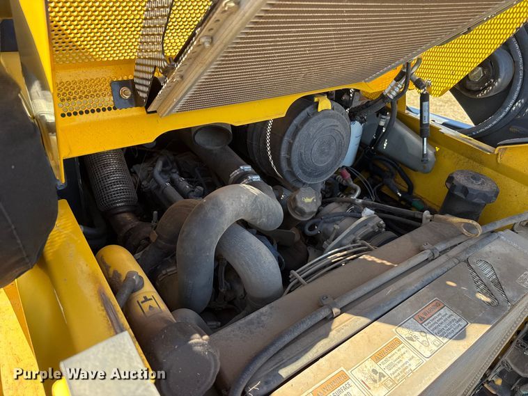 image for item ES5955 2017 New Holland C232 tracked skid steer loader