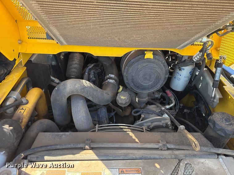 image for item ES5955 2017 New Holland C232 tracked skid steer loader