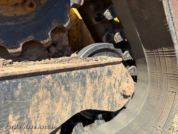 image for item ES5955 2017 New Holland C232 tracked skid steer loader