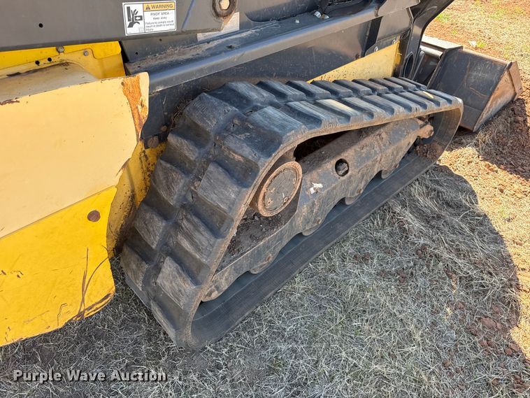 image for item ES5955 2017 New Holland C232 tracked skid steer loader