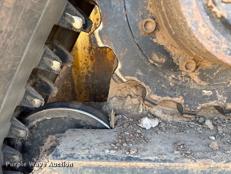 image for item ES5955 2017 New Holland C232 tracked skid steer loader