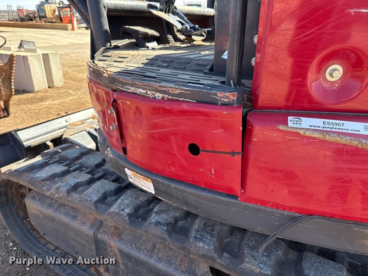 image for item ES5957 2021 Yanmar SV40 mini excavator